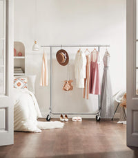 SONGMICS Heavy Duty Clothes Rack on Wheels Metal Chrome Extendable ...