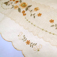 Thumbnail for Set of 7 Embroidered Daisy Table Decorative Set